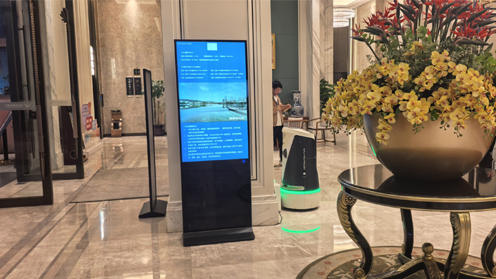 立式廣告機酒店行業應用案例解決方案
